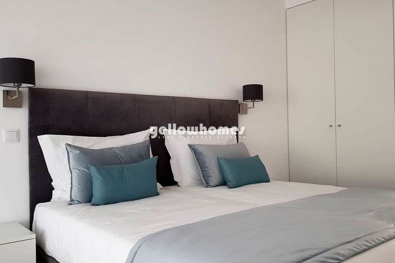 Apartamentos T2 duplex em construção num empreendimento de golfe